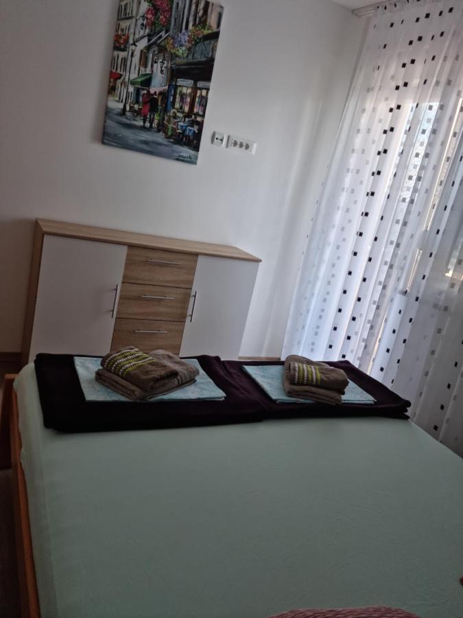 Appartments D&D Перой Екстериор снимка