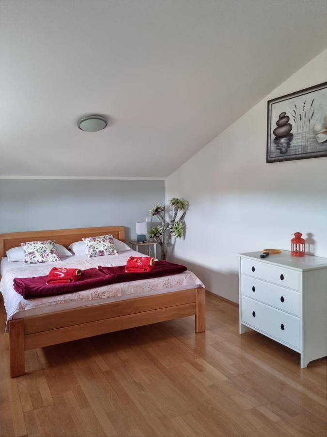 Appartments D&D Перой Екстериор снимка