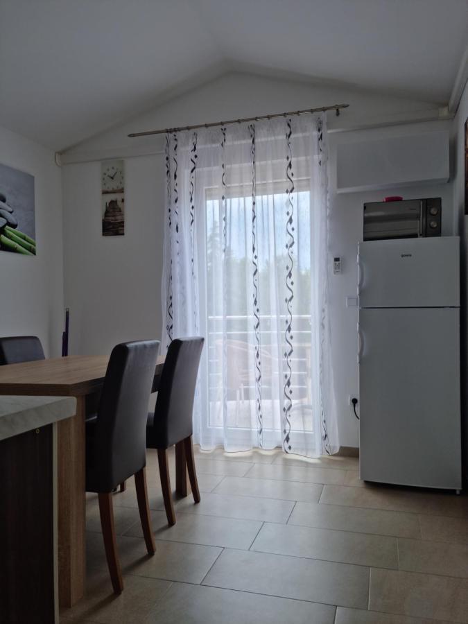 Appartments D&D Перой Екстериор снимка