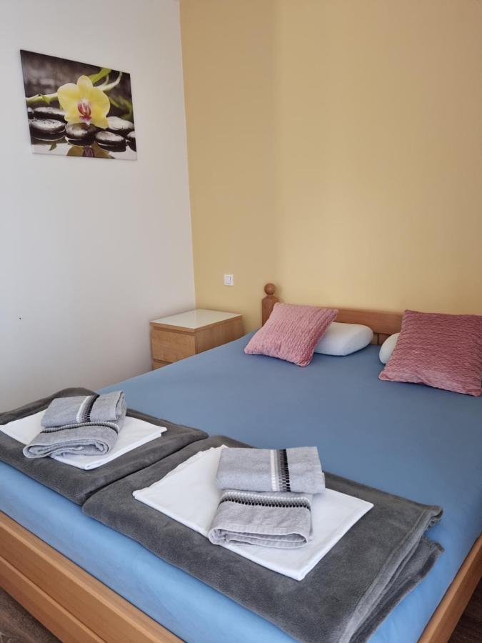 Appartments D&D Перой Екстериор снимка