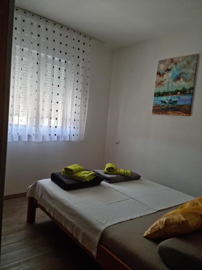 Appartments D&D Перой Екстериор снимка