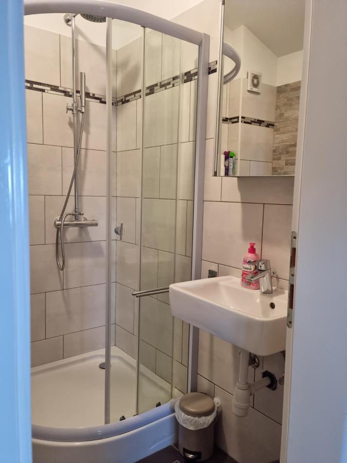 Appartments D&D Перой Екстериор снимка